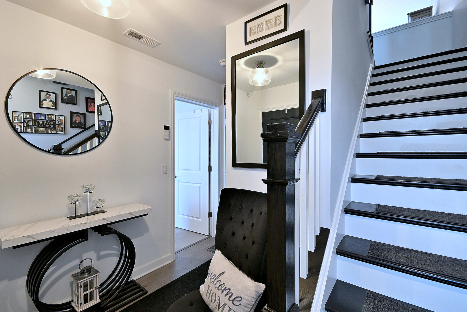 1538 Times Drive, Des Plaines, IL 60018