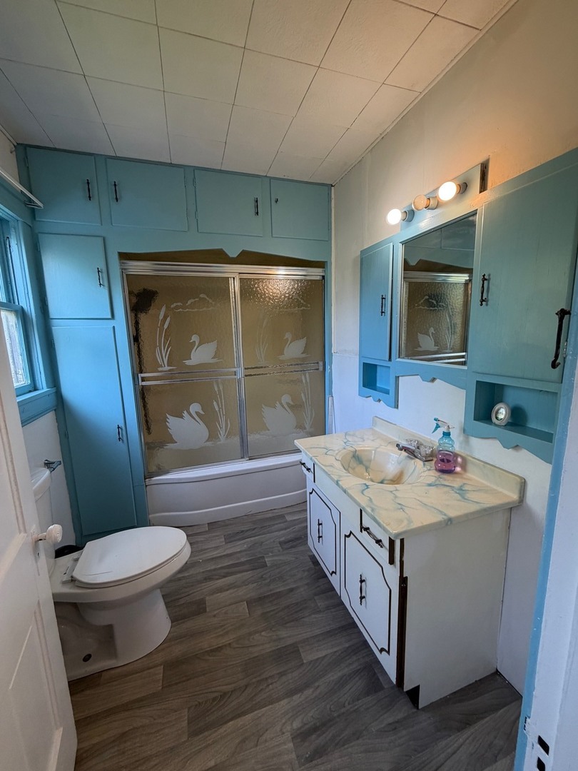 385 E Main Street, Sheldon, IL 60966