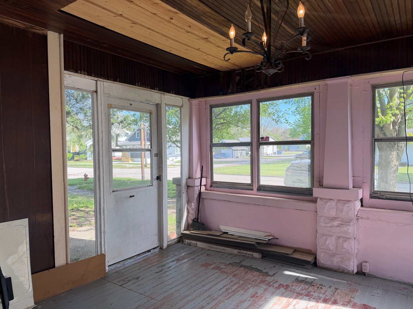 385 E Main Street, Sheldon, IL 60966