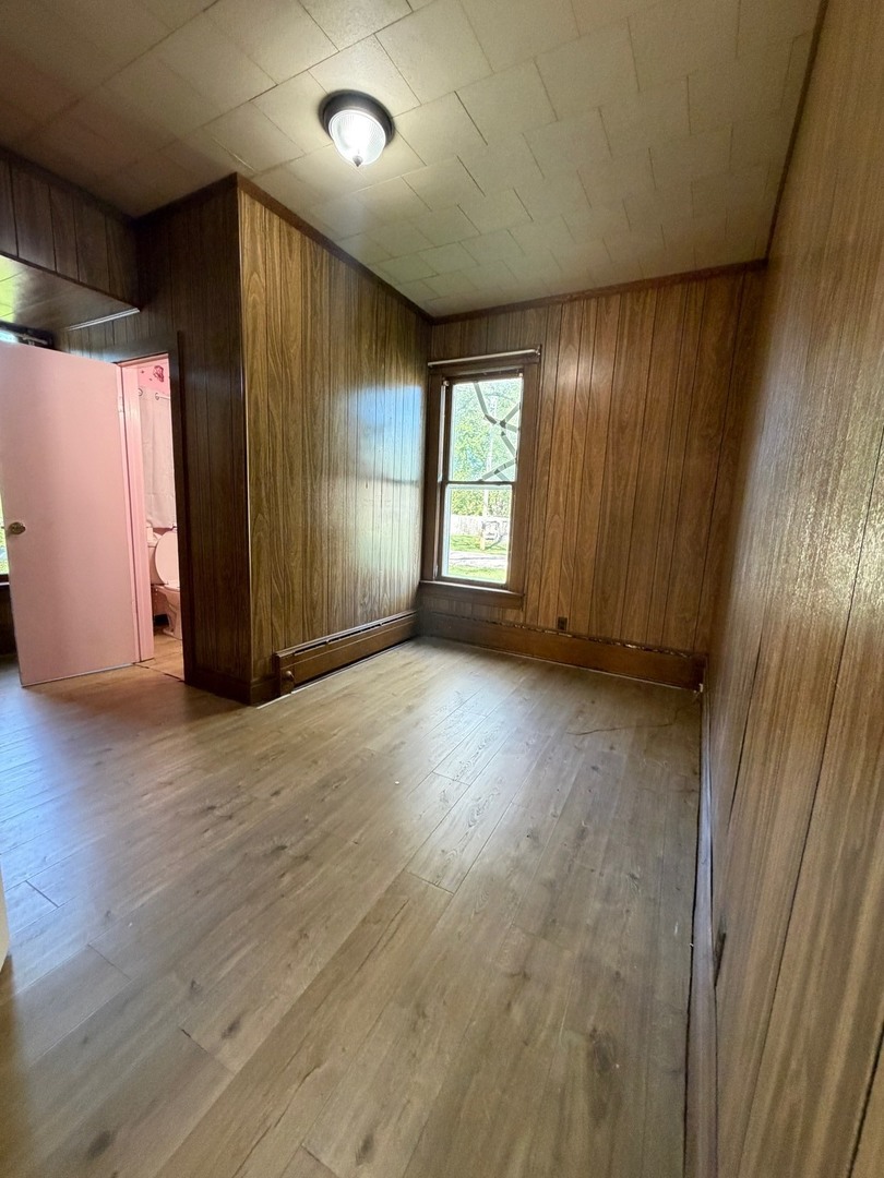 385 E Main Street, Sheldon, IL 60966