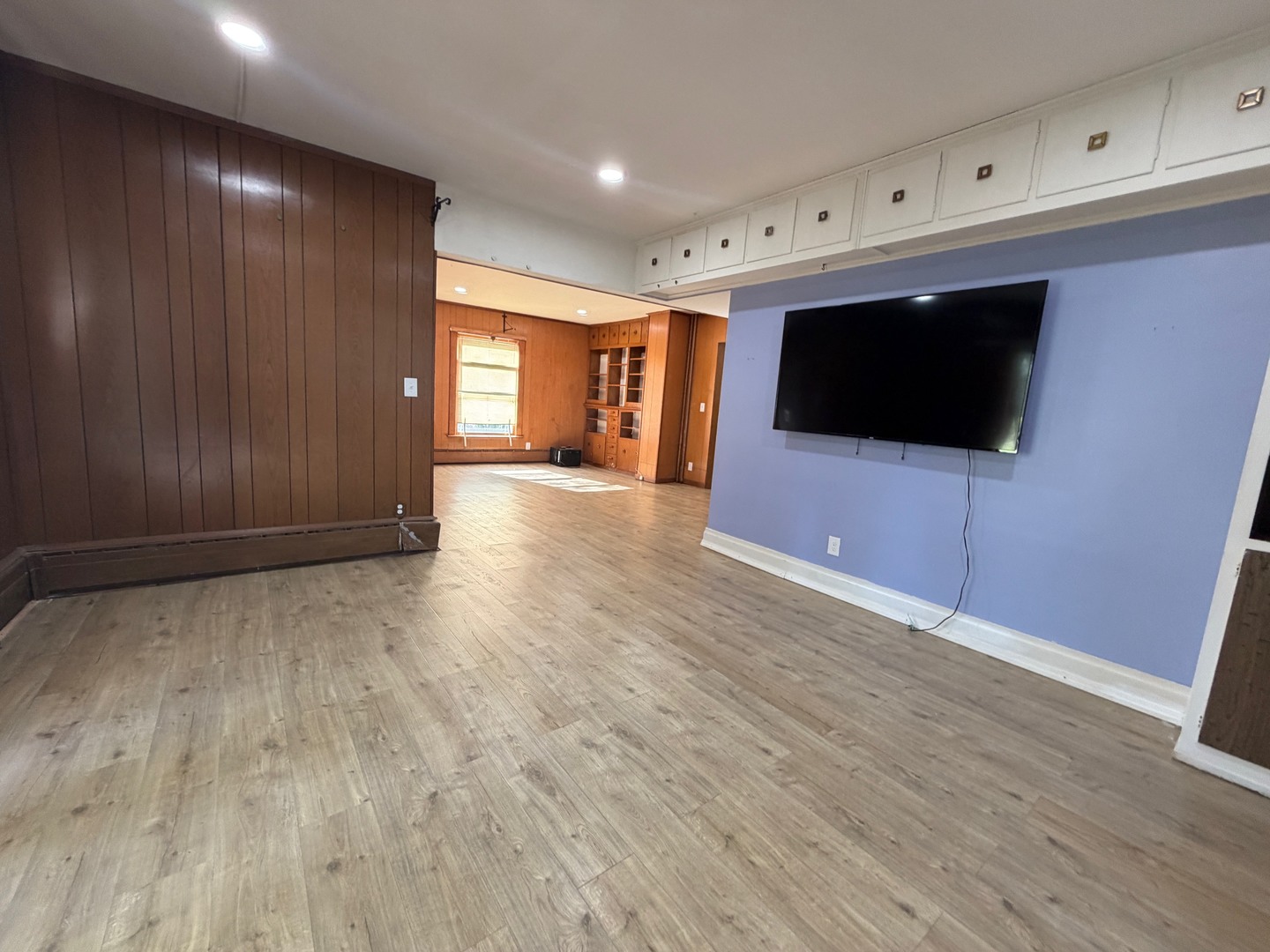 385 E Main Street, Sheldon, IL 60966