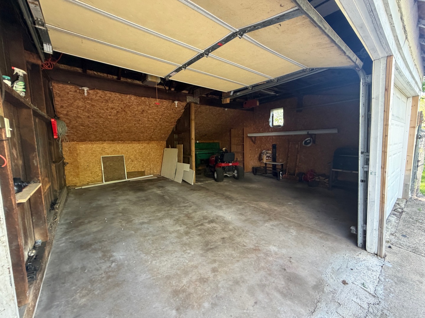 385 E Main Street, Sheldon, IL 60966