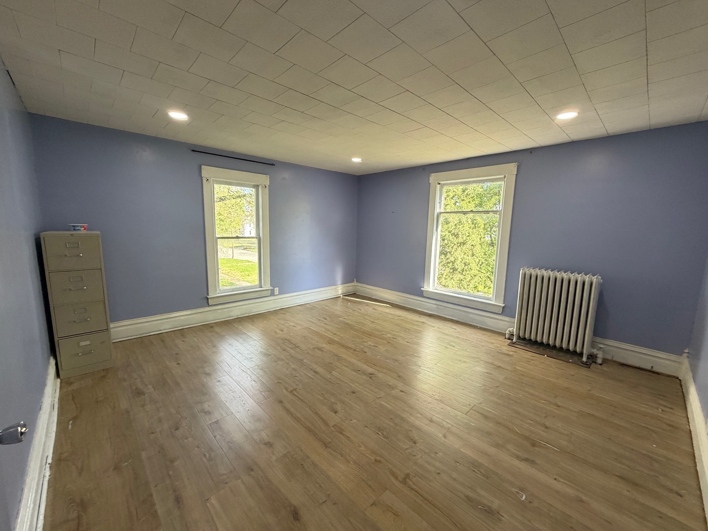 385 E Main Street, Sheldon, IL 60966