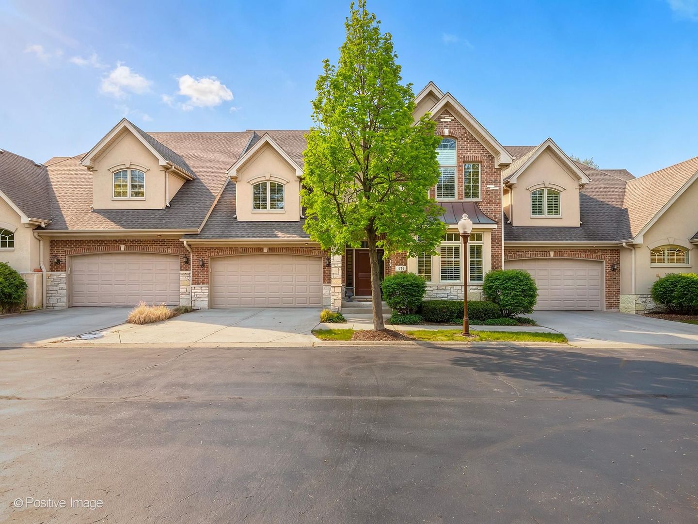 431 Skipping Stone Lane, Hinsdale, IL 60521