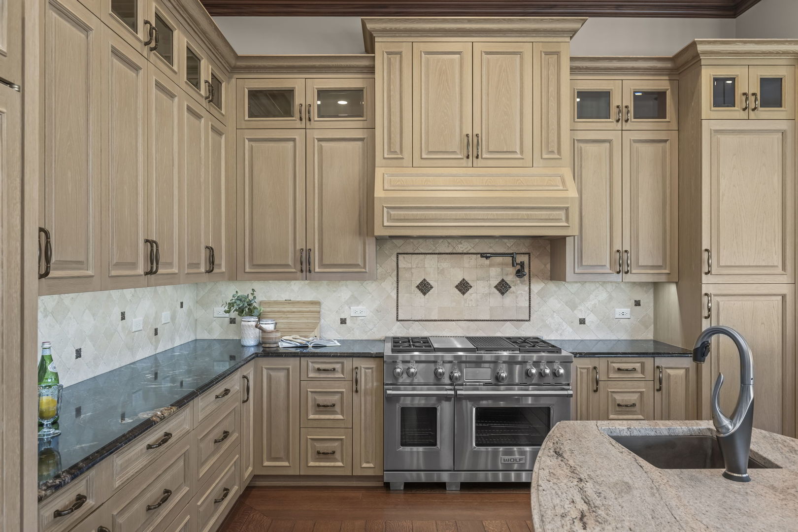 23 Enclave Court, South Barrington, IL 60010