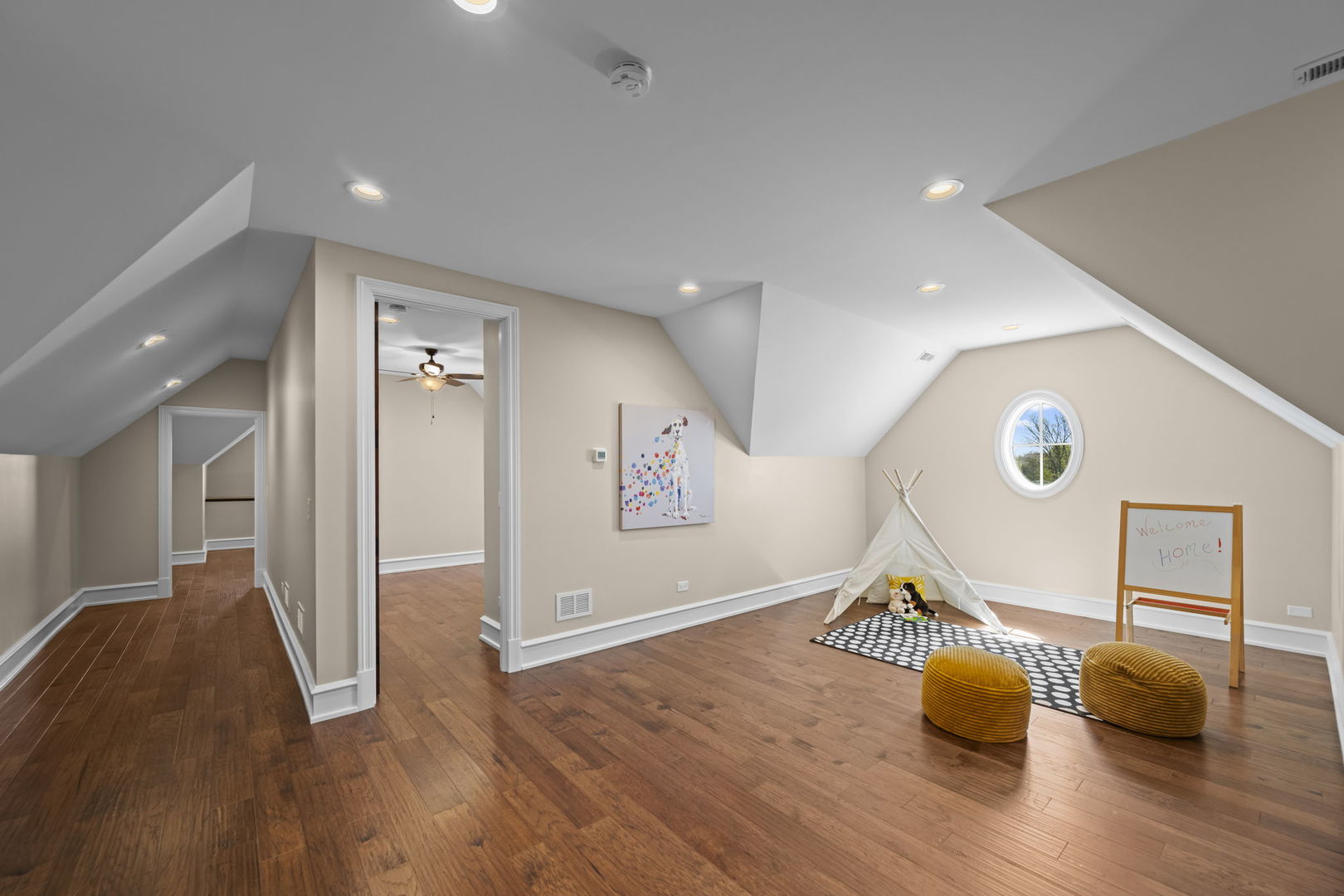 23 Enclave Court, South Barrington, IL 60010