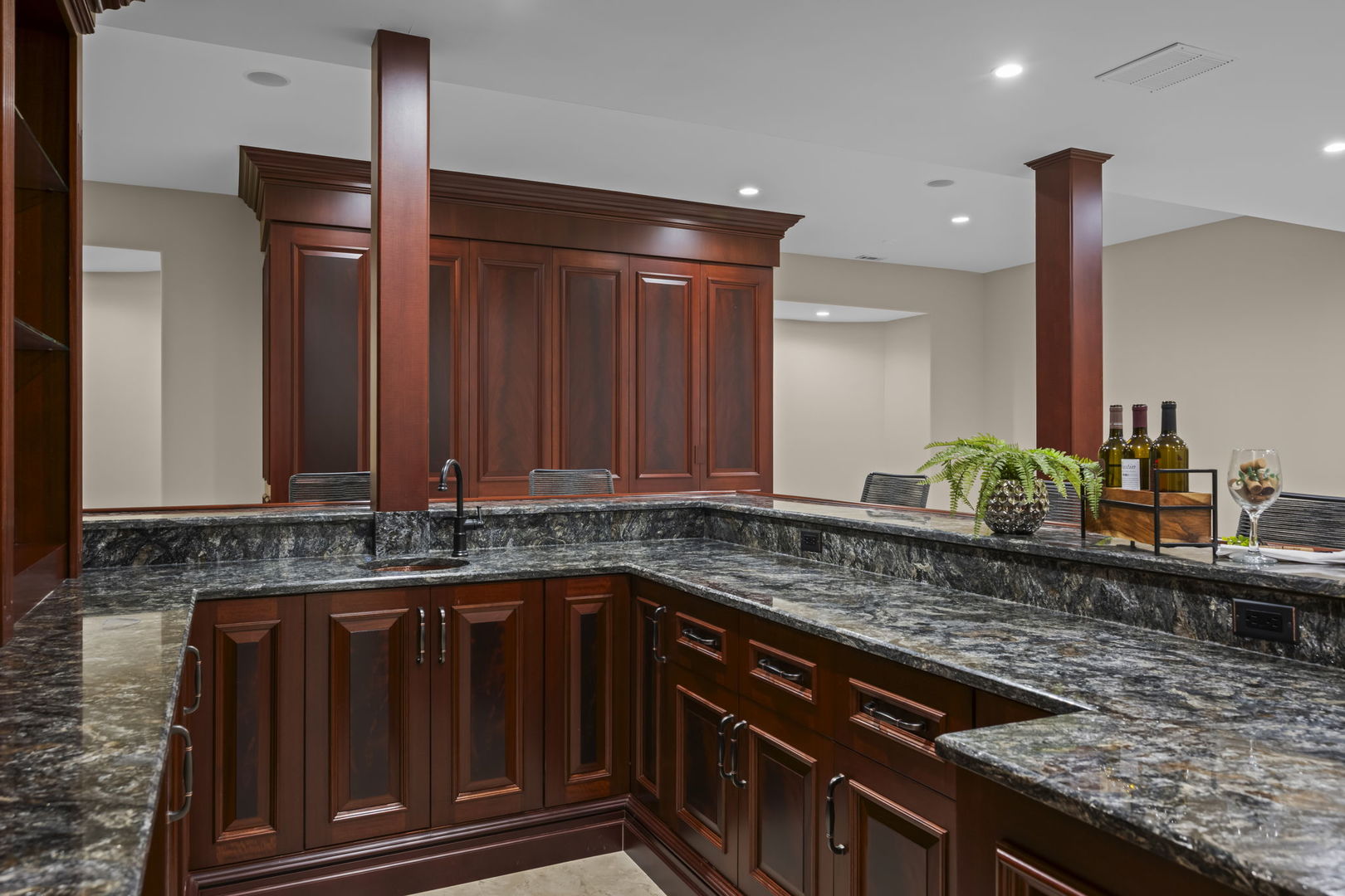 23 Enclave Court, South Barrington, IL 60010