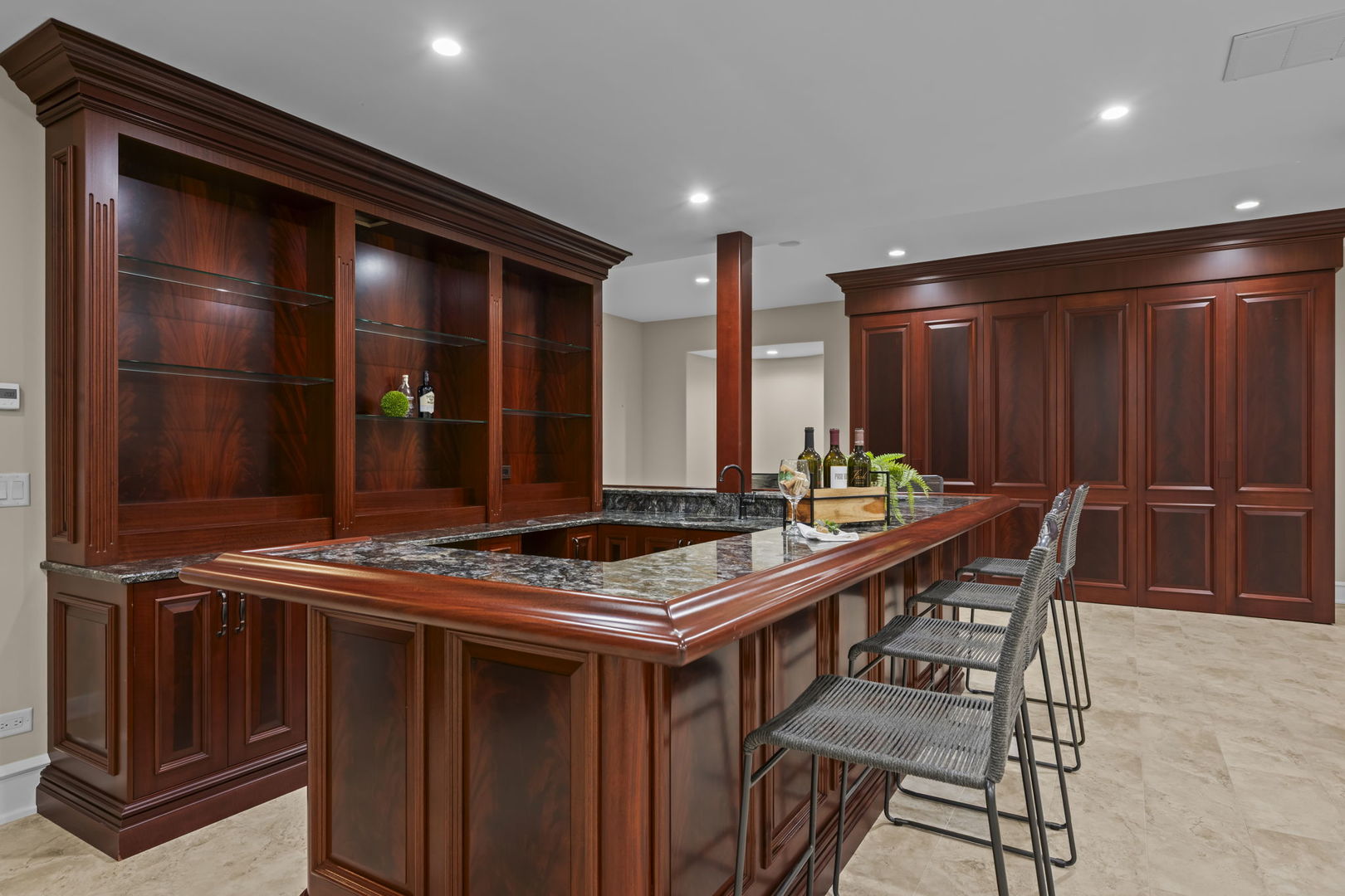 23 Enclave Court, South Barrington, IL 60010