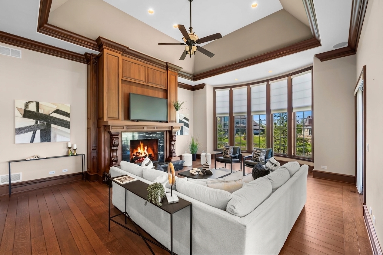 23 Enclave Court, South Barrington, IL 60010