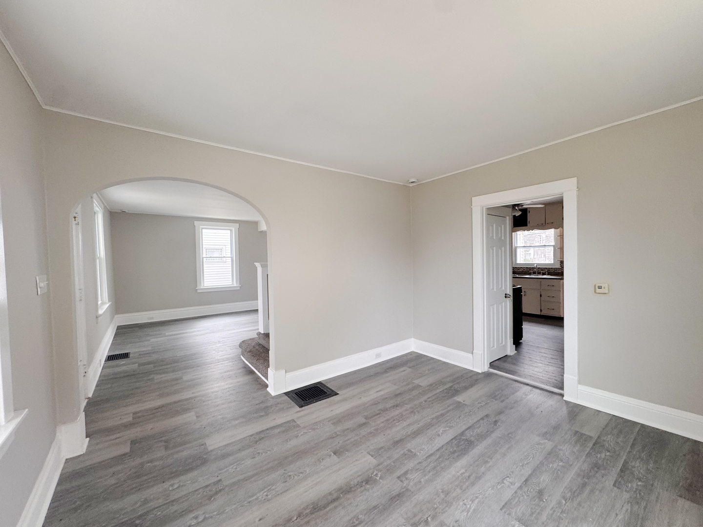 307 W 11th Street, Sterling, IL 61081