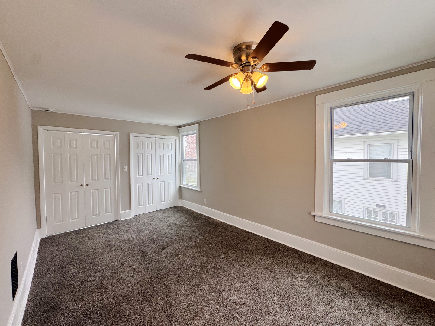 307 W 11th Street, Sterling, IL 61081