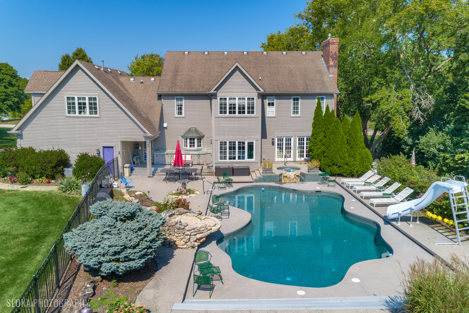 15 Mulberry Drive, Hawthorn Woods, IL 60047