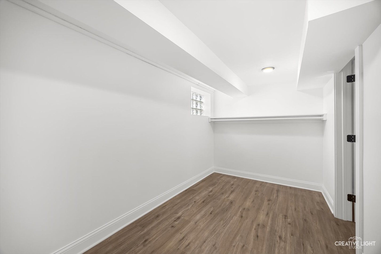 11101 S Ewing Avenue, Chicago, IL 60617