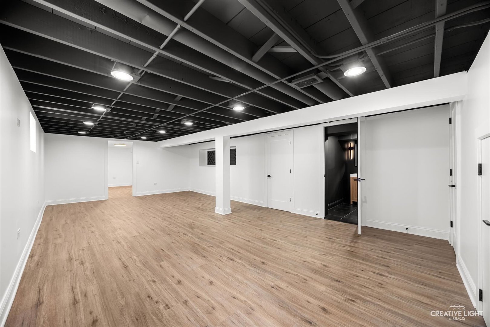 11101 S Ewing Avenue, Chicago, IL 60617