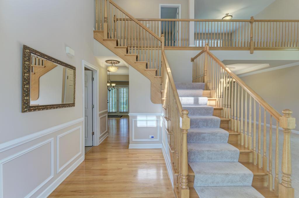 496 Bennett Drive, North Aurora, IL 60542