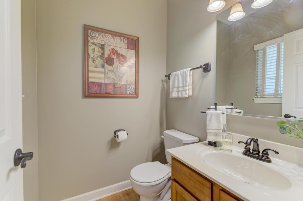 496 Bennett Drive, North Aurora, IL 60542