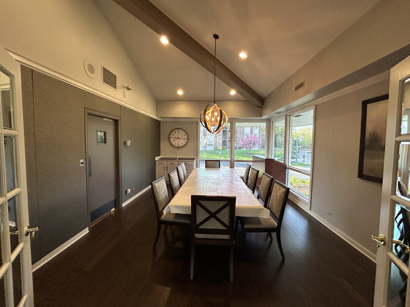 1 Oak Brook Club Drive #A105, Oak Brook, IL 60523