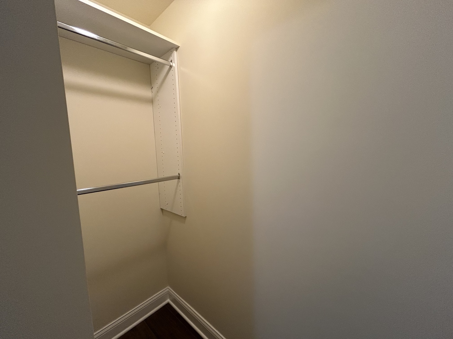 1 Oak Brook Club Drive #A105, Oak Brook, IL 60523