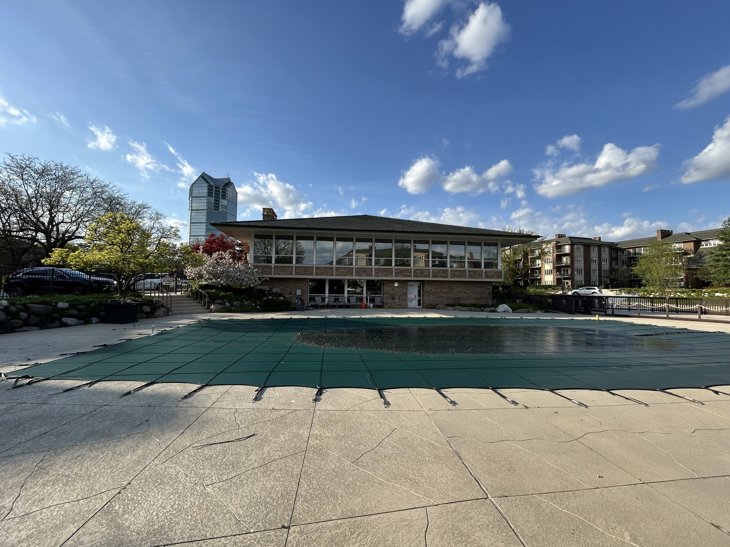 1 Oak Brook Club Drive #A105, Oak Brook, IL 60523