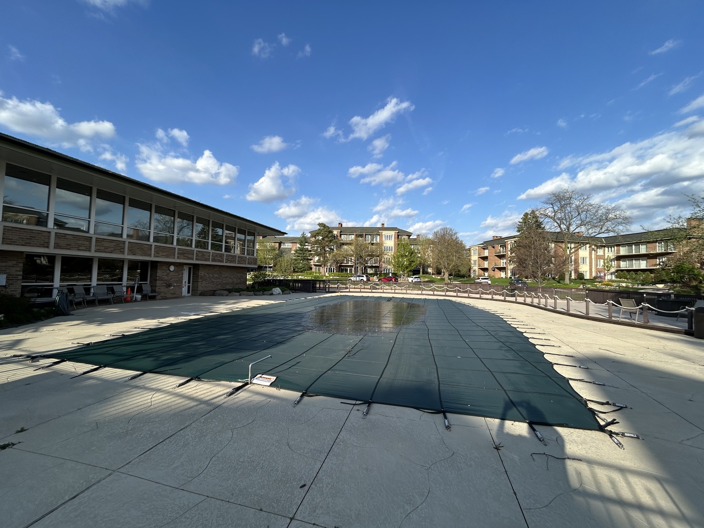 1 Oak Brook Club Drive #A105, Oak Brook, IL 60523