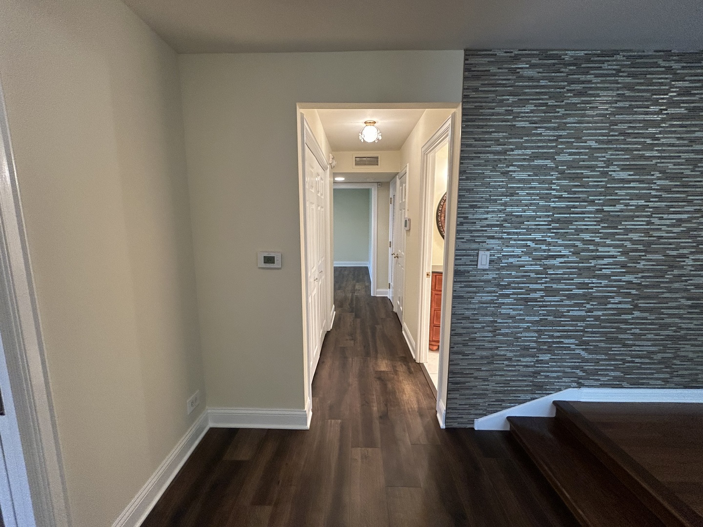 1 Oak Brook Club Drive #A105, Oak Brook, IL 60523