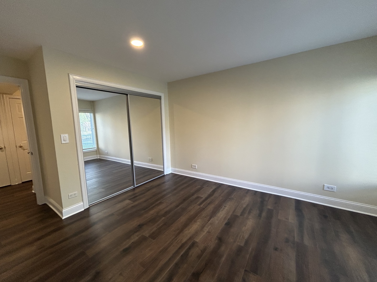 1 Oak Brook Club Drive #A105, Oak Brook, IL 60523