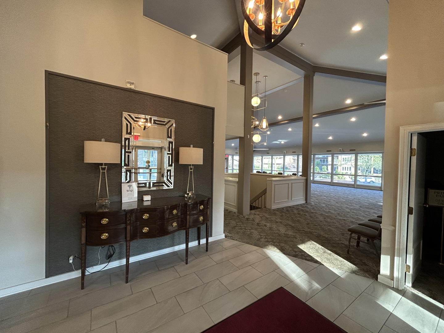 1 Oak Brook Club Drive #A105, Oak Brook, IL 60523