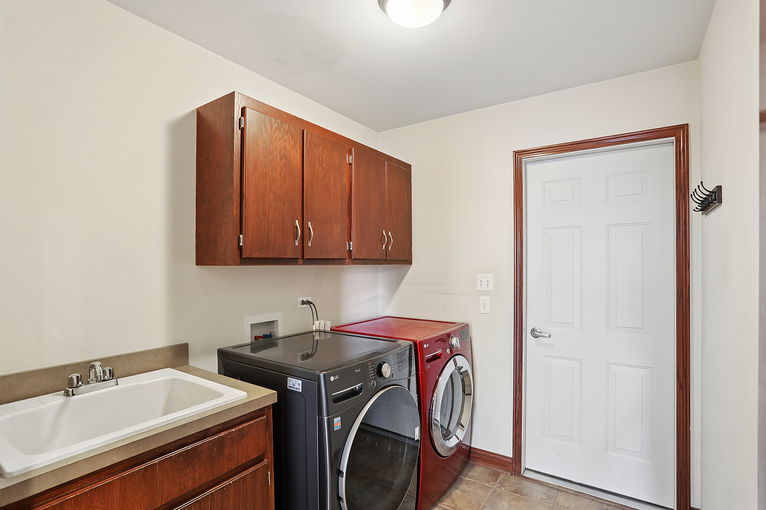 8859 Clifton Avenue, Mokena, IL 60448