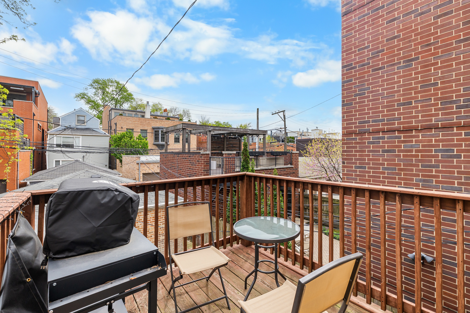 2233 N Southport Avenue #2R, Chicago, IL 60614