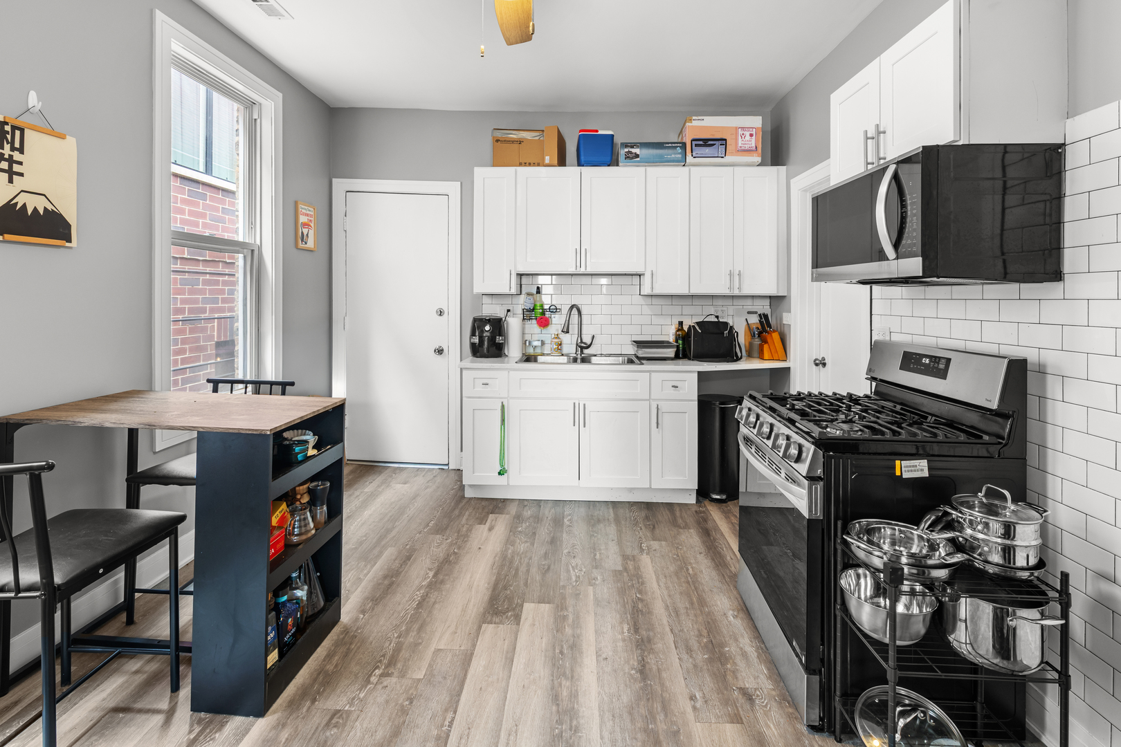 2233 N Southport Avenue #2R, Chicago, IL 60614