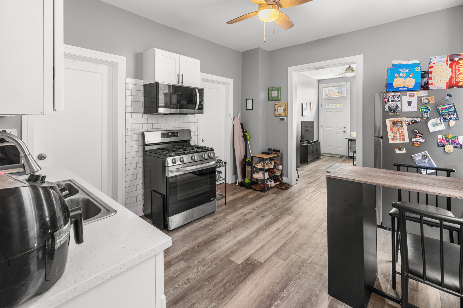 2233 N Southport Avenue #2R, Chicago, IL 60614