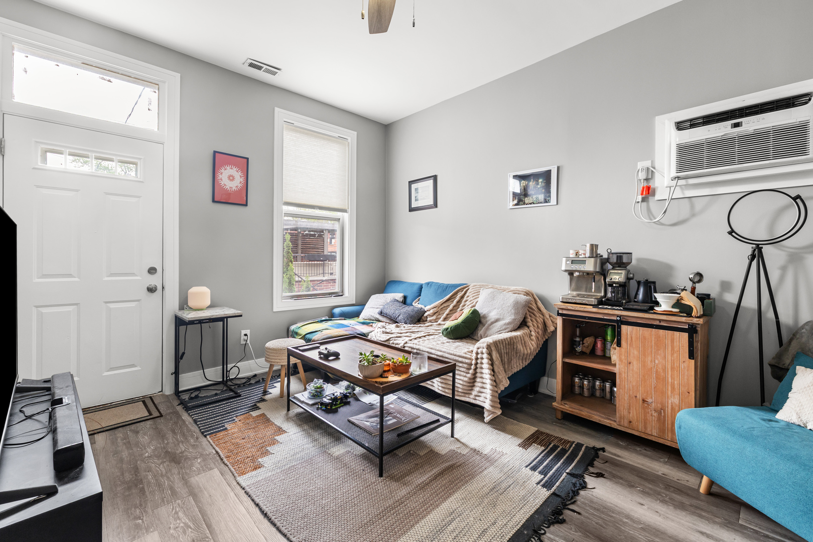 2233 N Southport Avenue #2R, Chicago, IL 60614