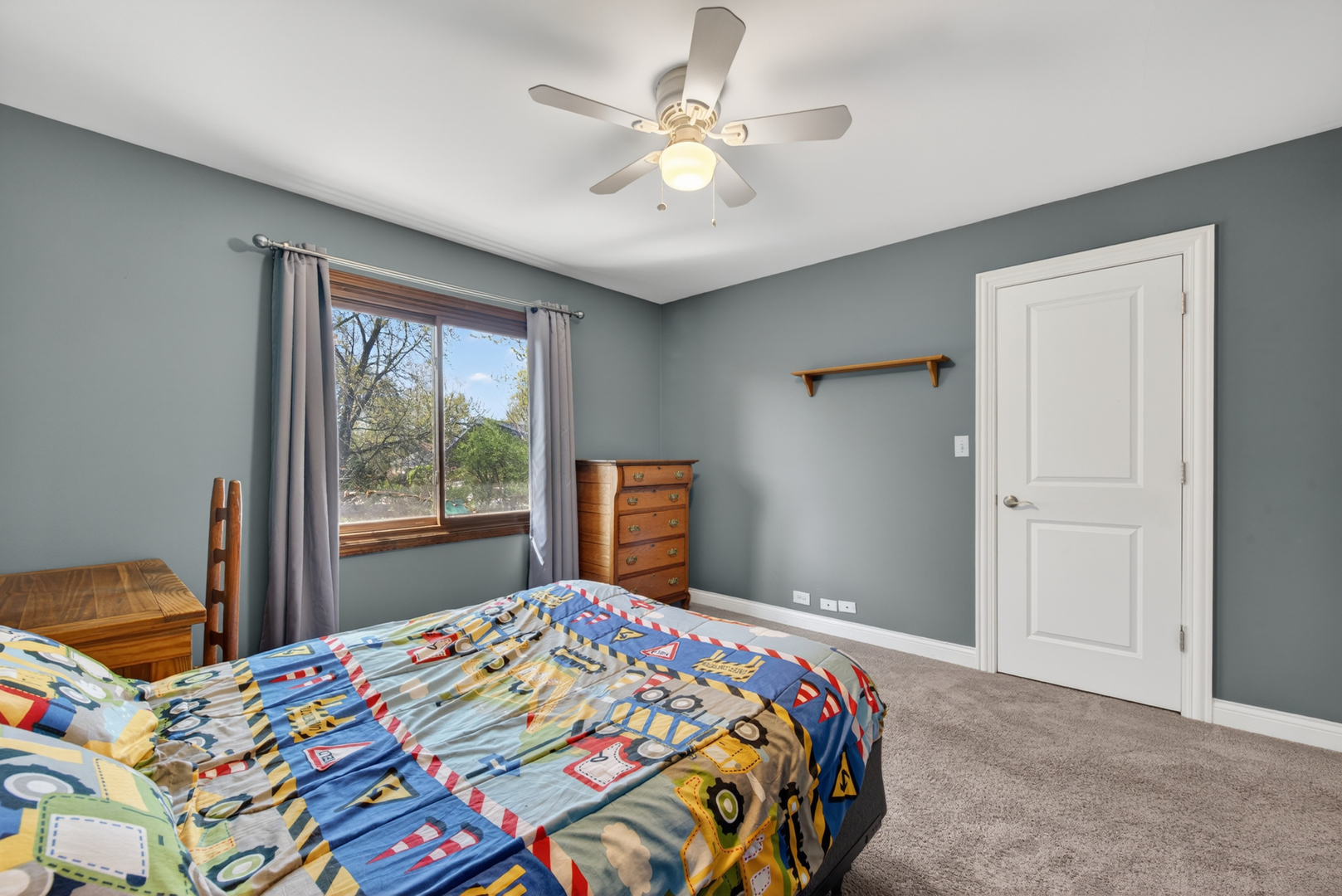 647 W Kimball Avenue, Palatine, IL 60067