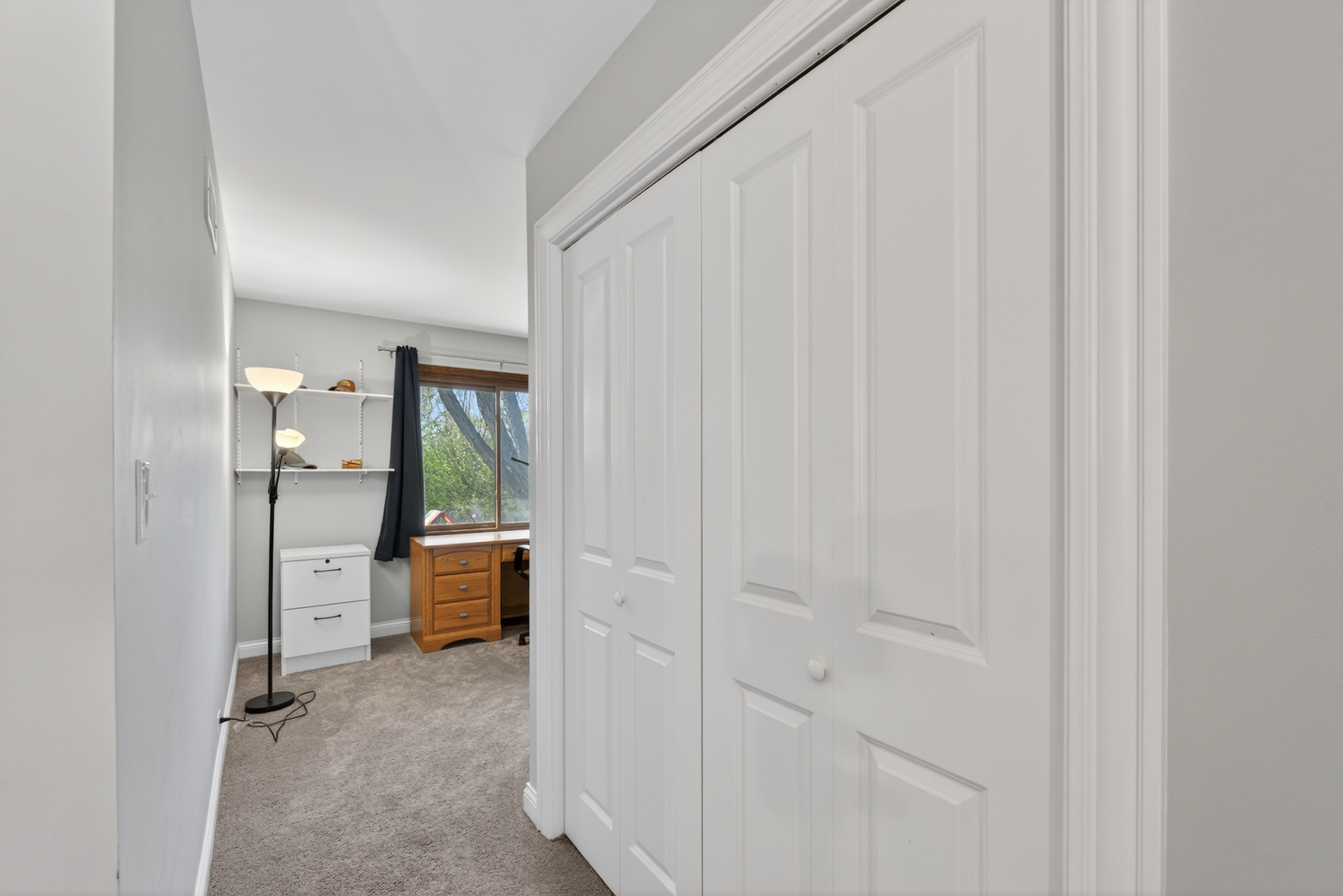 647 W Kimball Avenue, Palatine, IL 60067