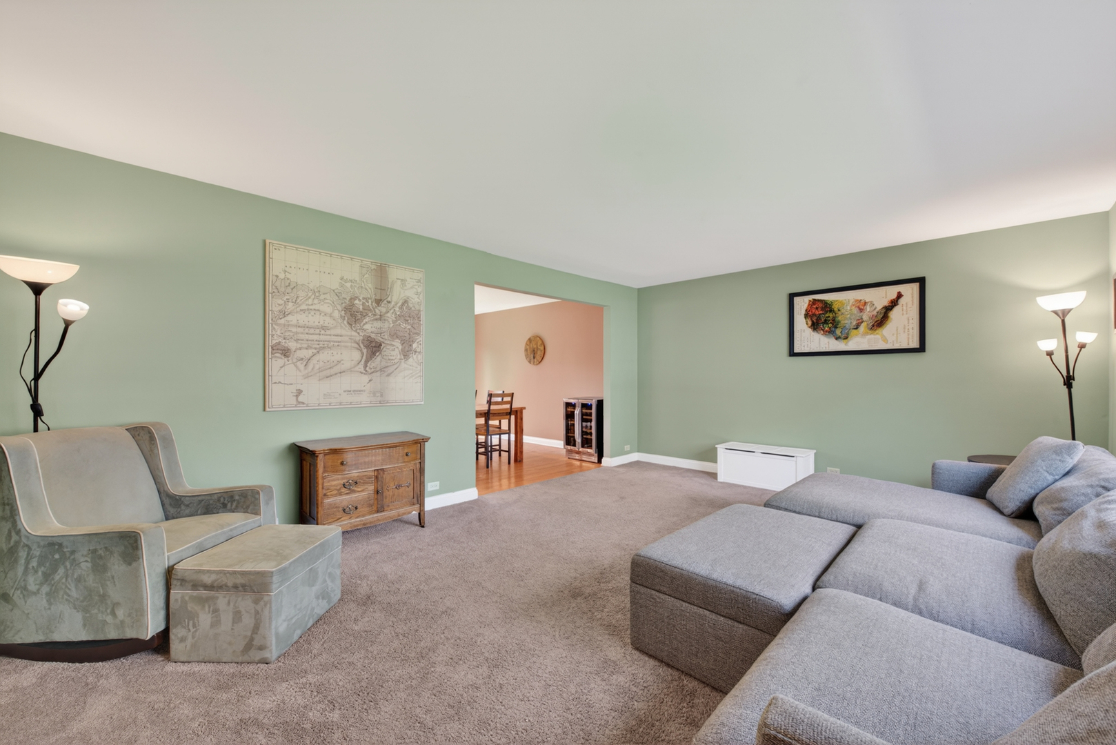 647 W Kimball Avenue, Palatine, IL 60067