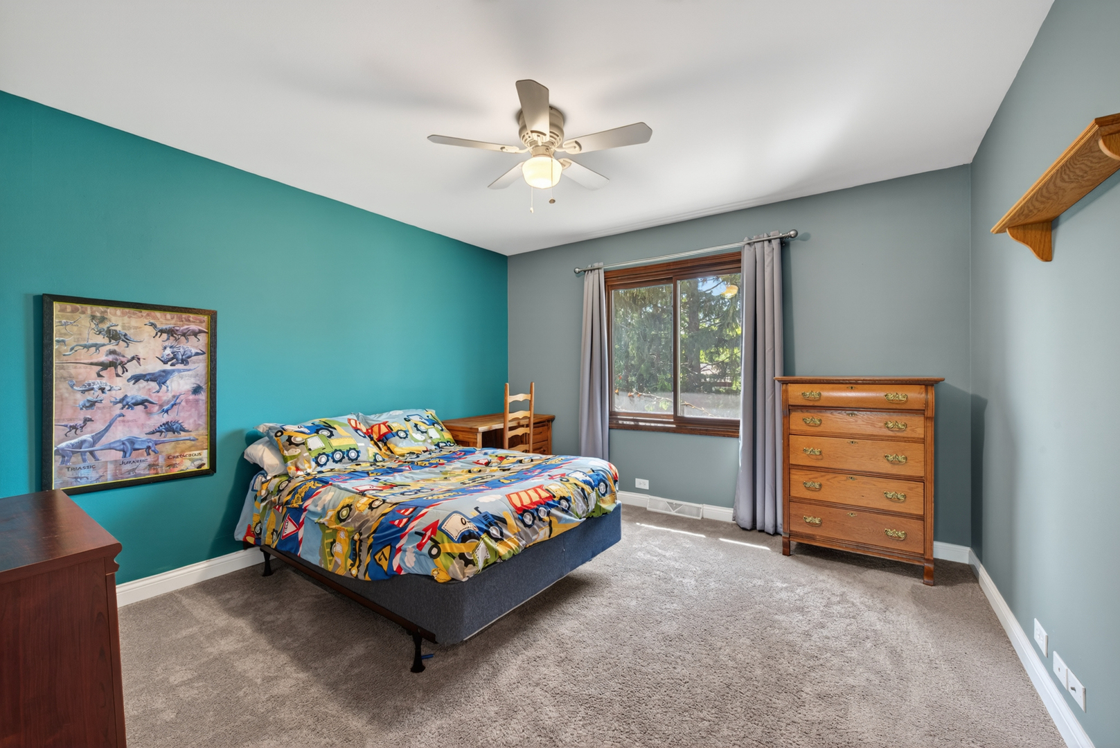 647 W Kimball Avenue, Palatine, IL 60067