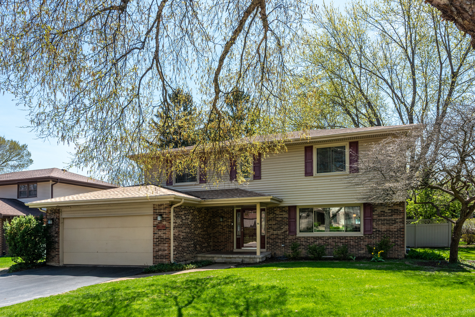 647 W Kimball Avenue, Palatine, IL 60067