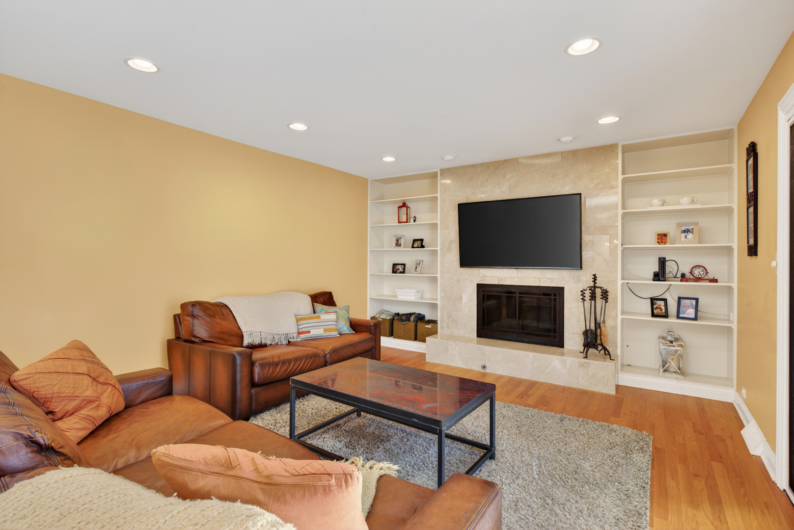 647 W Kimball Avenue, Palatine, IL 60067