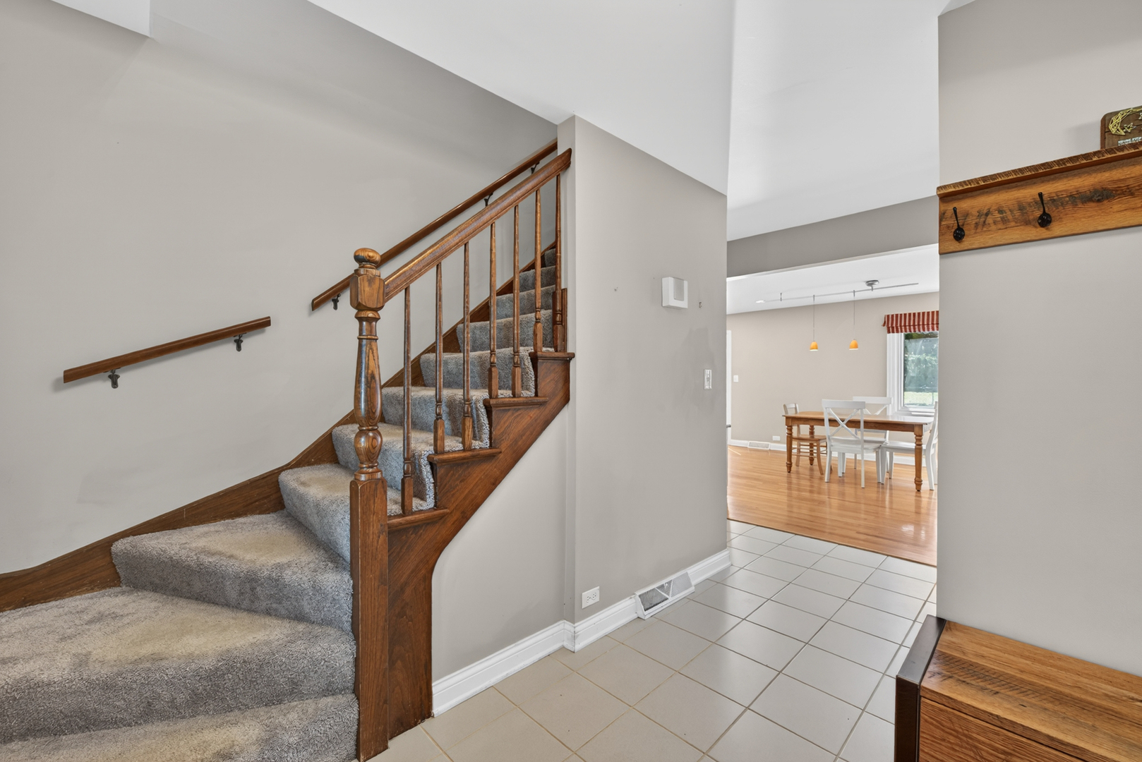 647 W Kimball Avenue, Palatine, IL 60067