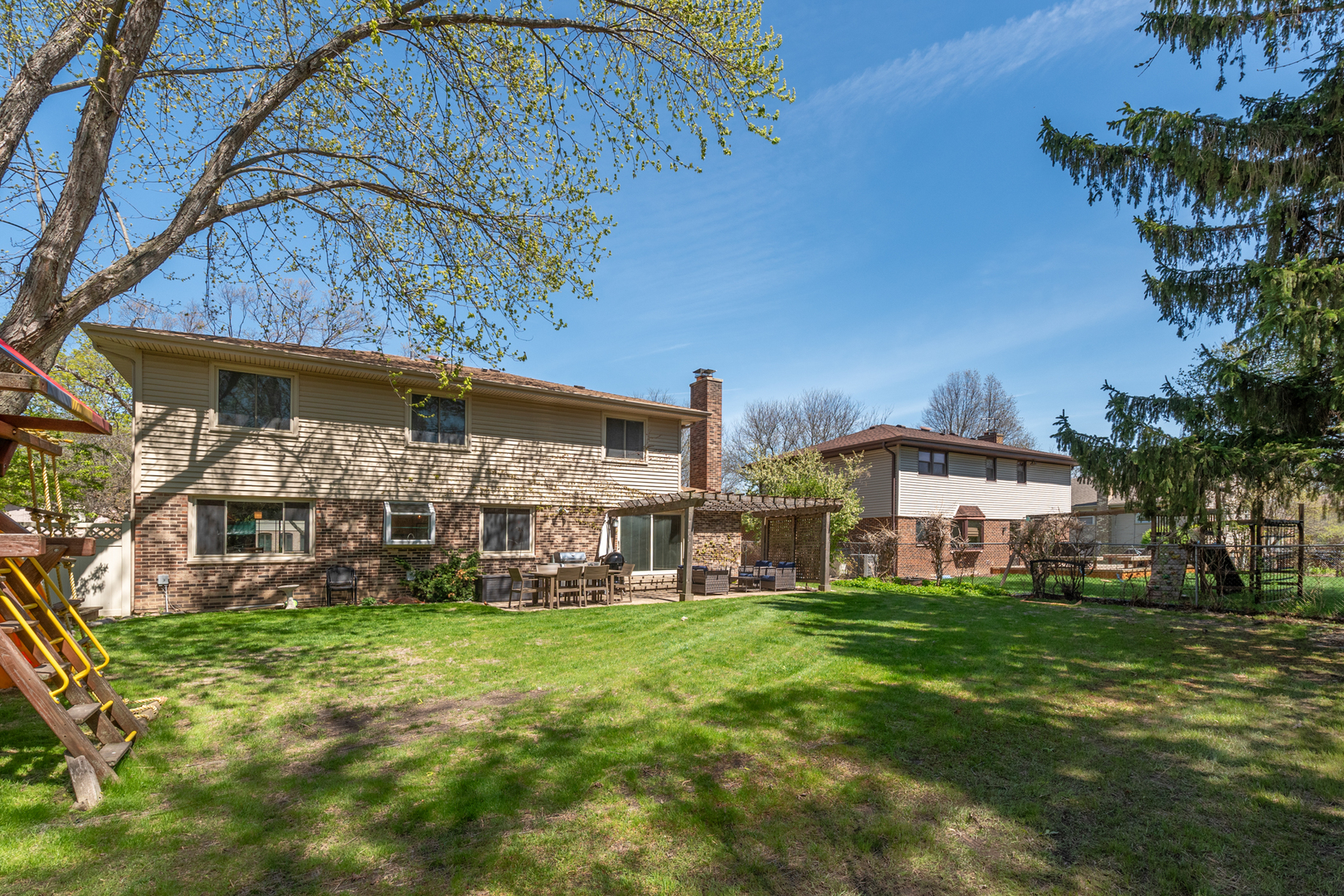 647 W Kimball Avenue, Palatine, IL 60067
