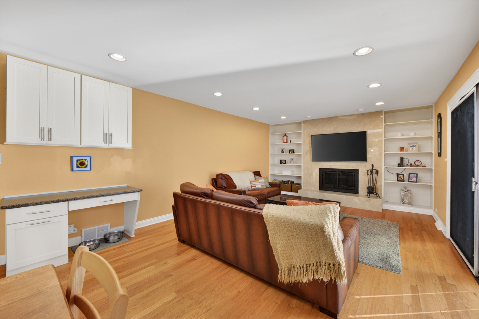 647 W Kimball Avenue, Palatine, IL 60067