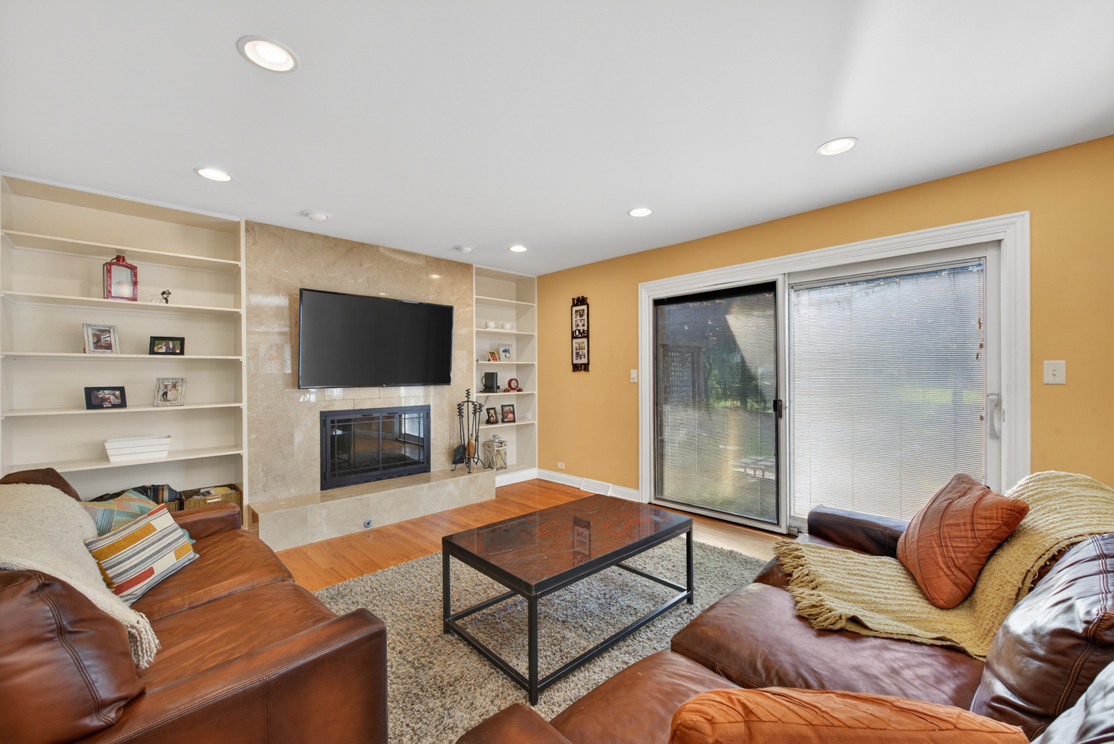 647 W Kimball Avenue, Palatine, IL 60067