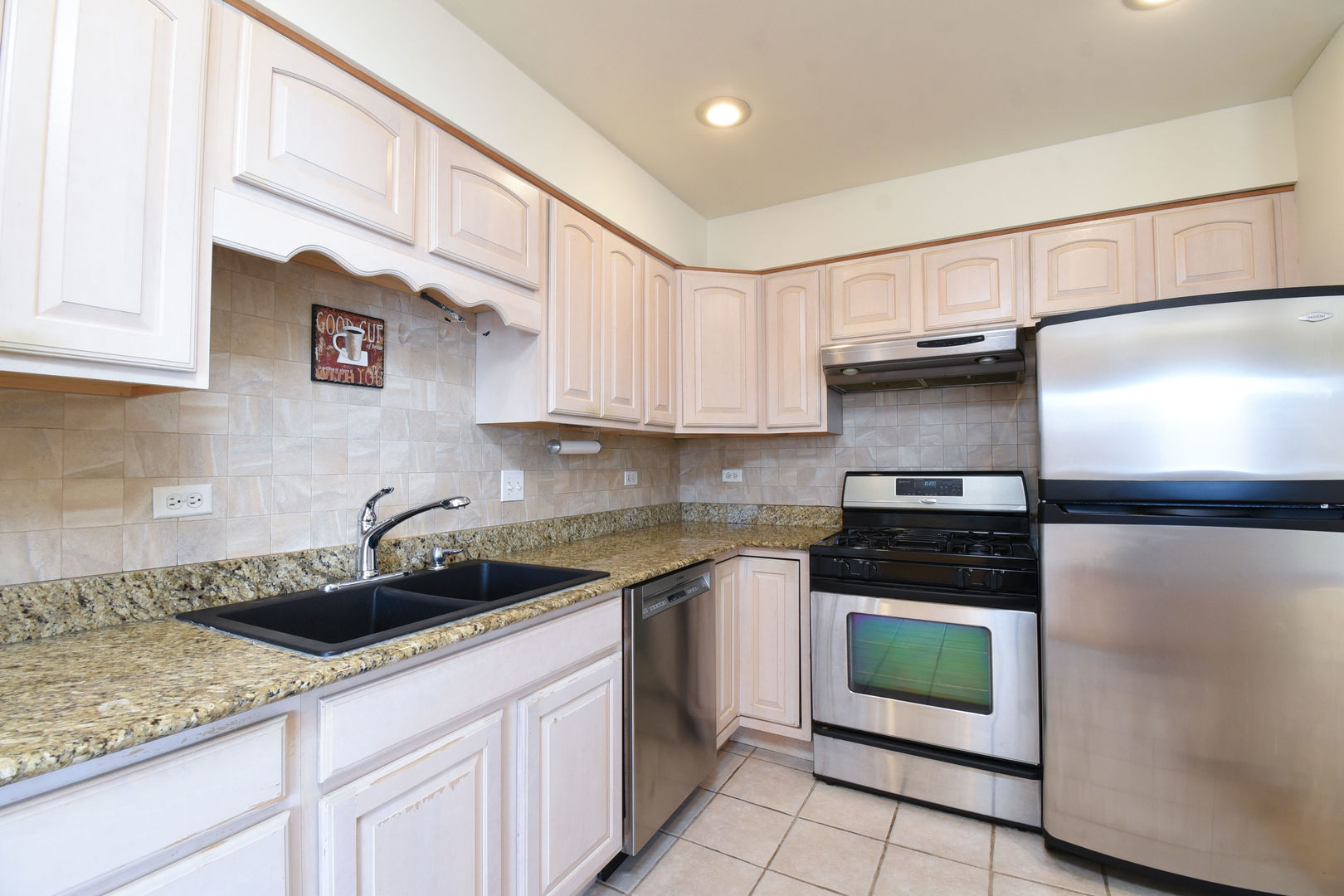 1102 Hinswood Drive #206, Darien, IL 60561