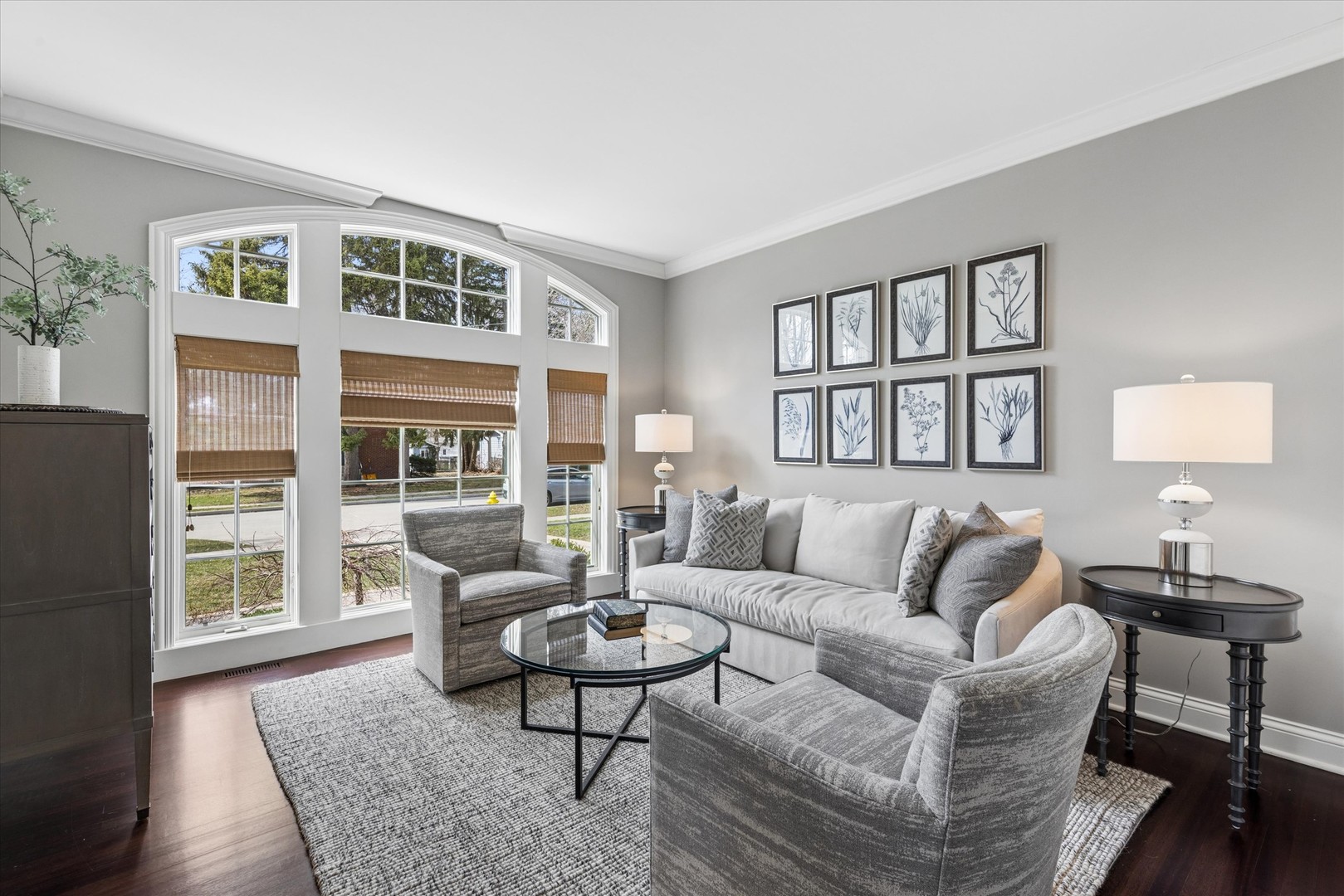 321 N Kenilworth Avenue, Glen Ellyn, IL 60137