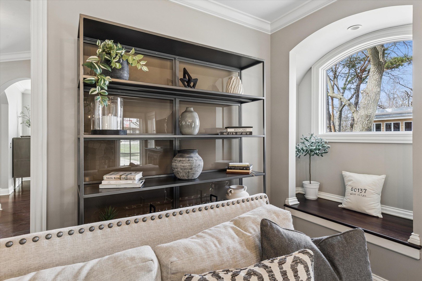 321 N Kenilworth Avenue, Glen Ellyn, IL 60137