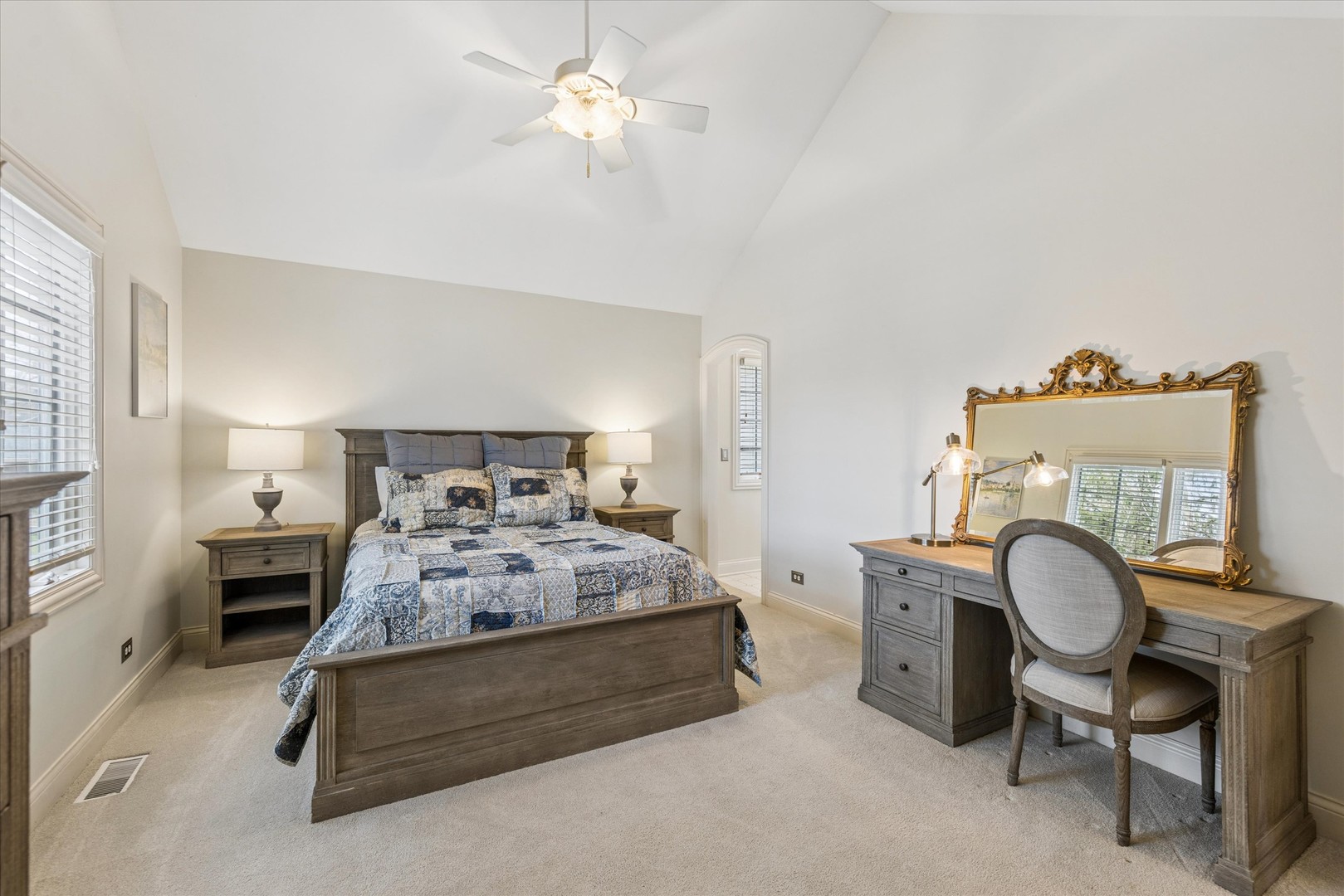 321 N Kenilworth Avenue, Glen Ellyn, IL 60137