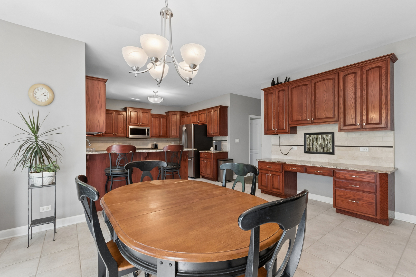 13152 S Vicarage Drive, Plainfield, IL 60585