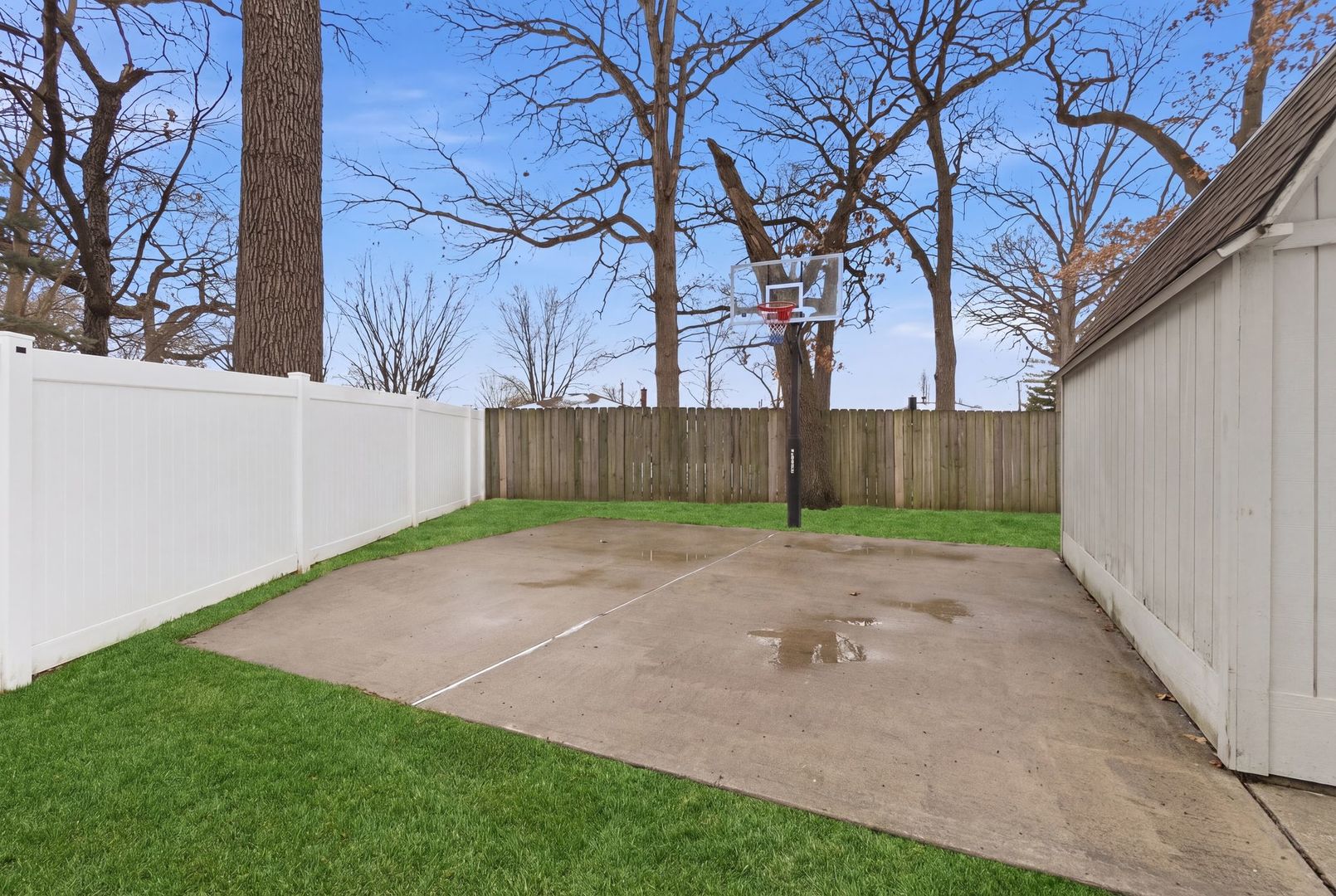 18118 Whitman Lane, Lansing, IL 60438