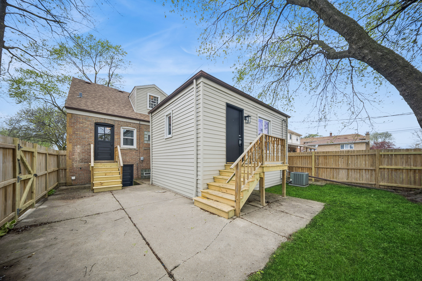 5359 S Nordica Avenue, Chicago, IL 60638