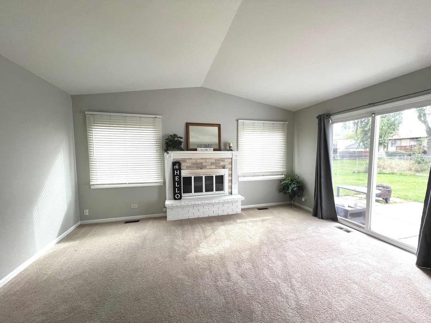 1669 Cape Breton Court, Hoffman Estates, IL 60192